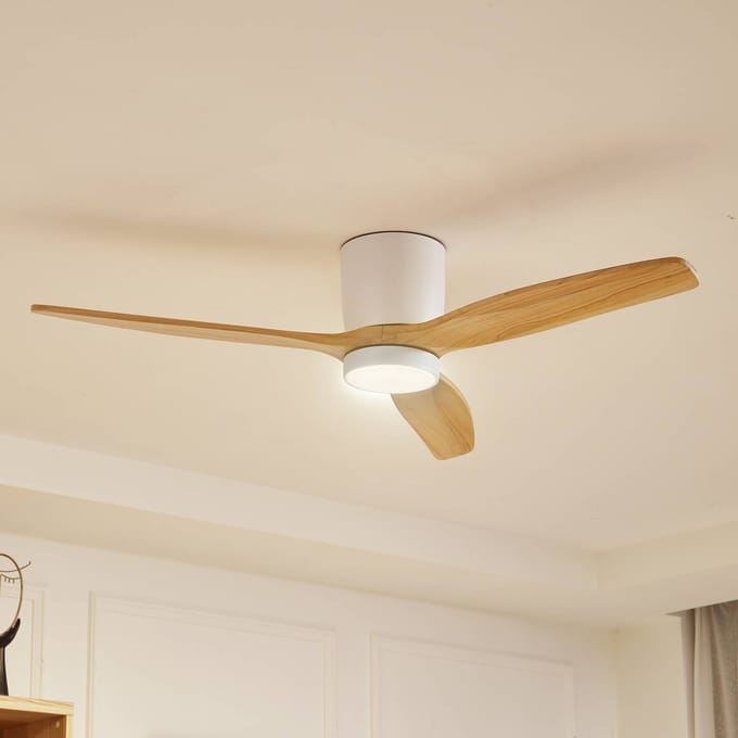 Lucande LED plafondventilator Faipari, licht hout, DC, 132 cm