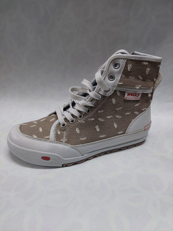 WOLKY 0250/ Dynamic / veterboots / beige / maat 37