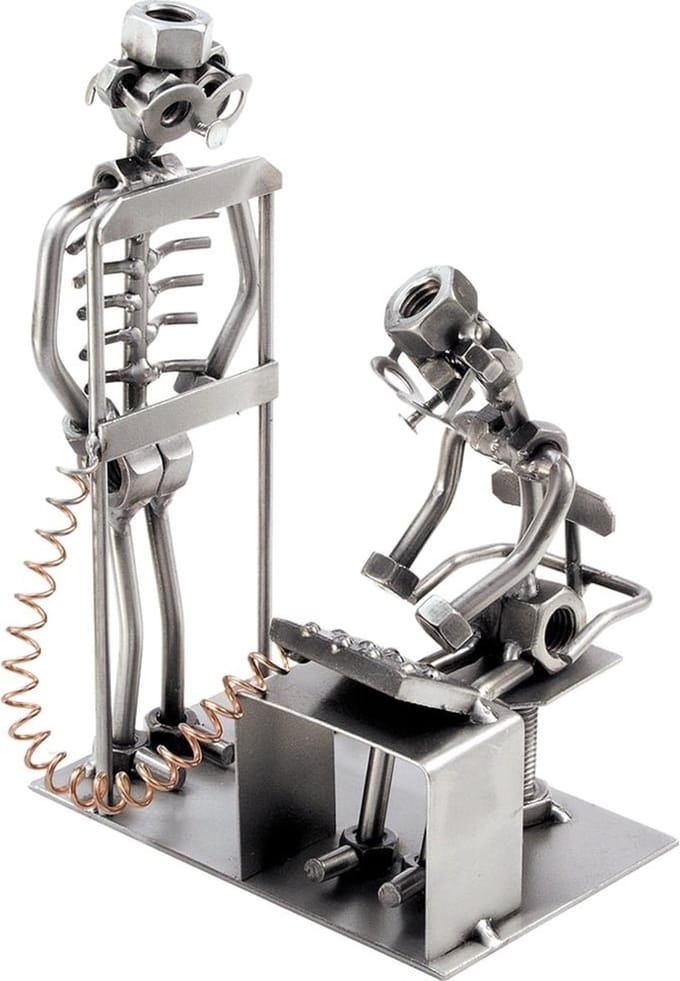 Hinz & Kunst smeedwerkfiguur beroepen "radioloog"