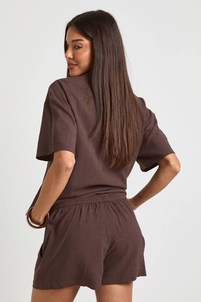 boohoo Dames Premium Linnen Short | Espresso | Maat: 36