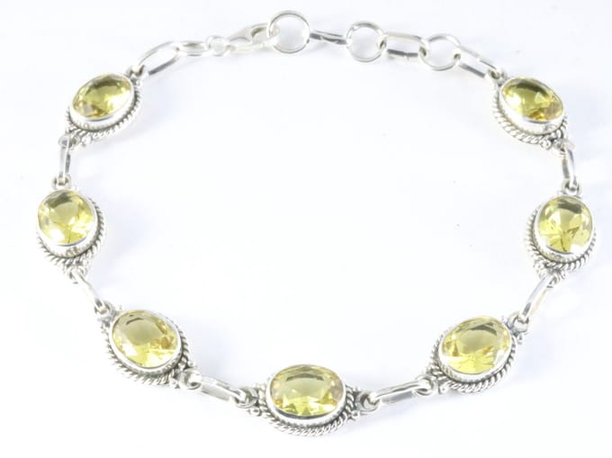 Bewerkte zilveren armband met citrien