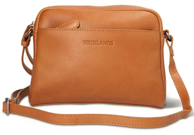 Highlands Leather Elgin Shoulder Bag – Premium Leren Schoudertas – Handgemaakt & Duurzaam – Compact, Elegant & Functioneel – 23x17x7 cm – Cognac