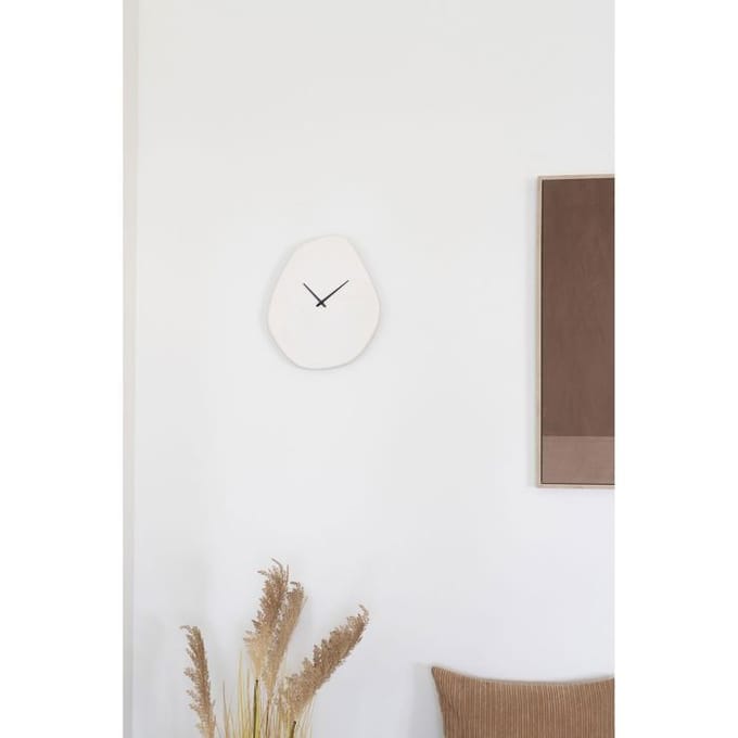 House Nordic Vieanna Organisch Wandklok Gebroken Wit