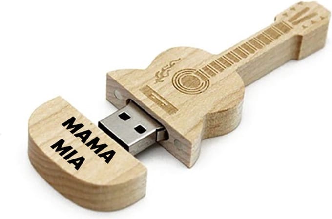 Hout gitaar 128GB 3.0 usb stick met naam bedrukken