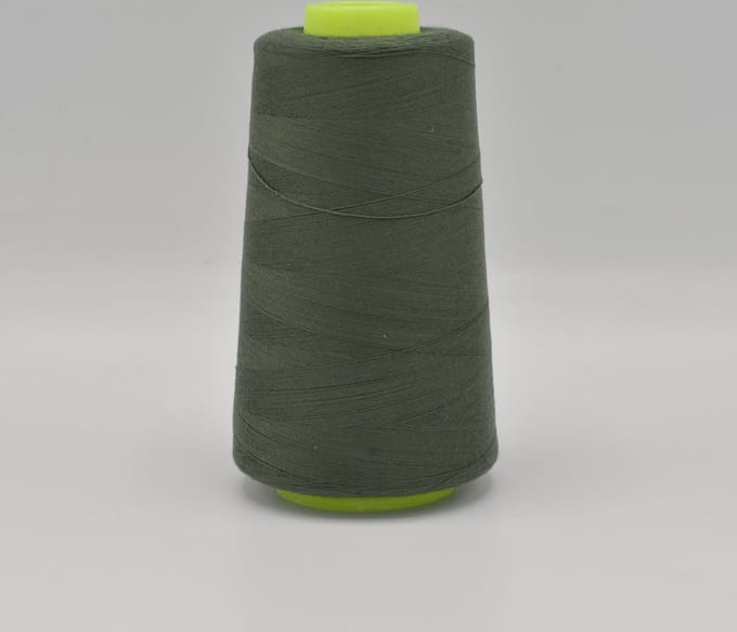 Overlock Garen per 4 stuks -  3000 Yards (2742 meter) per stuk - In 36 kleuren leverbaar - Army