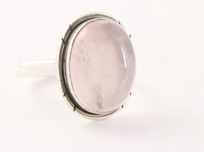 Ovale zilveren ring met rozenkwarts - maat 19