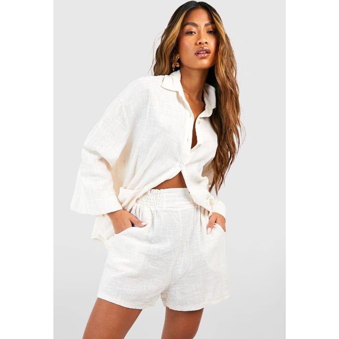 boohoo Dames Textured Lightweight Cotton Elasticated Waist Shorts | Creme | Maat: 36
