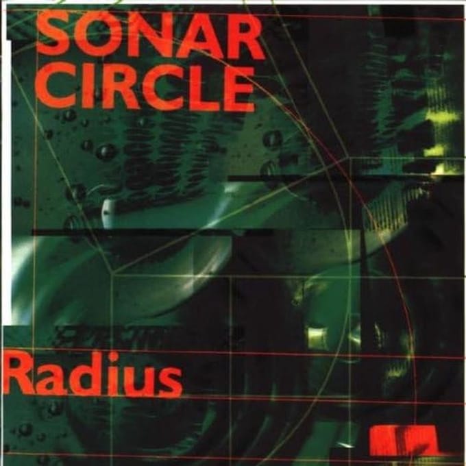 Radius - 13.72 x 12.45 x 1.27 cm