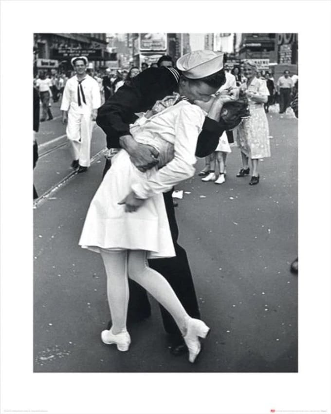 Kunstdruk Time Life - War Time Kiss 40x50cm