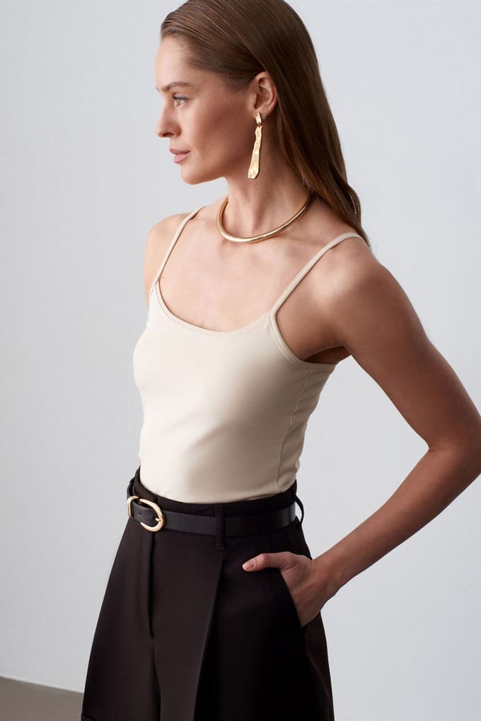 Slim-fit Mouwloze Blouse met Vierkante Halslijn