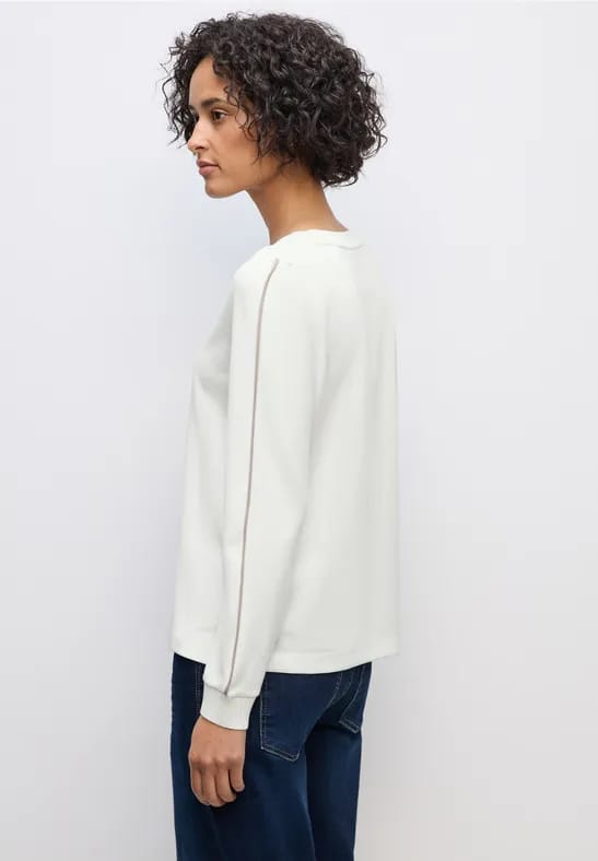A324003 shirt w.kick details
