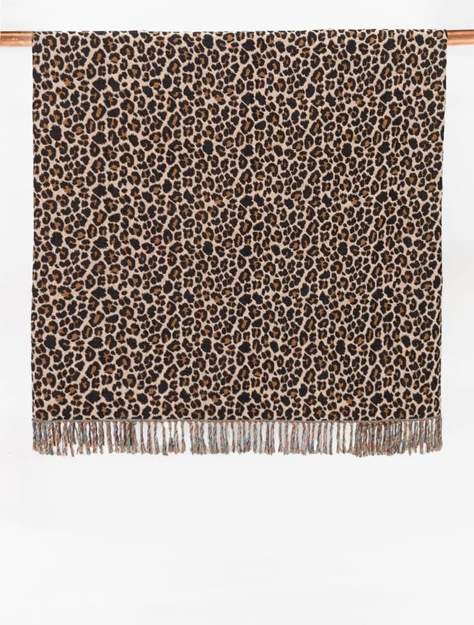 Sissy-Boy - Bruine jacquard geweven sprei met leopard print (200x250 CM)