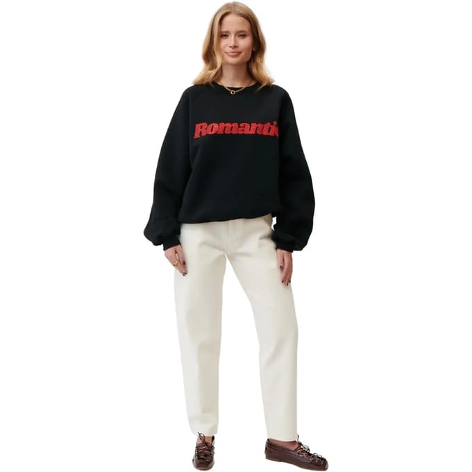 Dames sweatshirt She is Sunday Romantic
