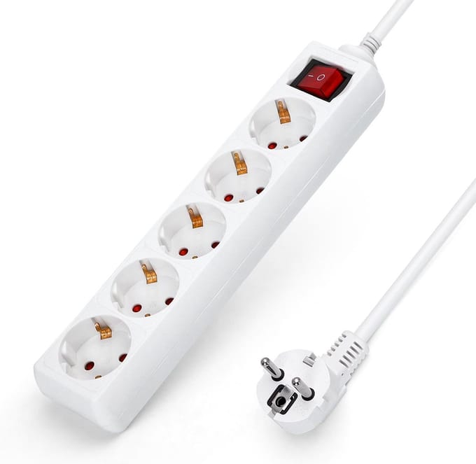 Aigostar Stekkerdoos - 5 Stopcontacten - 5 Meter Kabel - Met Schakelaar - Randaarde - Verlengsnoer - Wit