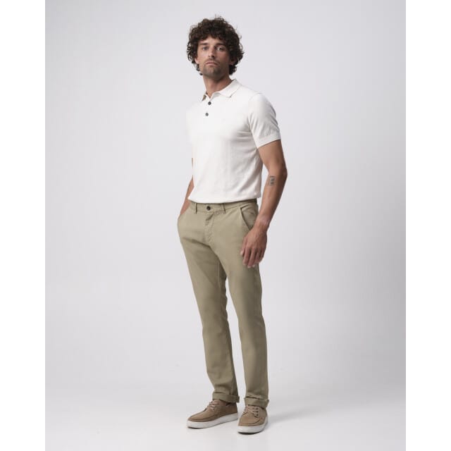 Campbell Henry chino