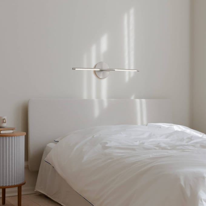 UMAGE LED wandlamp Omni, staalkleurig, lengte 74 cm