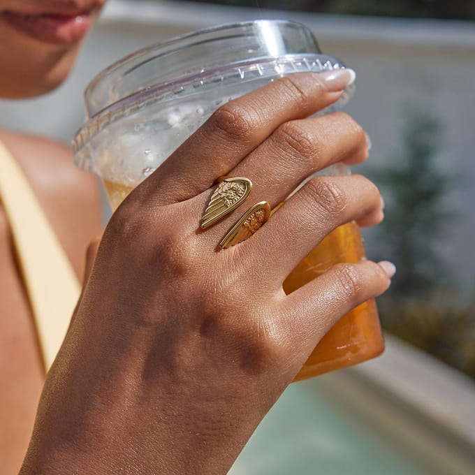 Engelenvleugel Stapelbare Veer Ring, Dames Mode Sieraden Feest Opvallend Accessoire, Herdenkingsgeschenk Sieraden. beige