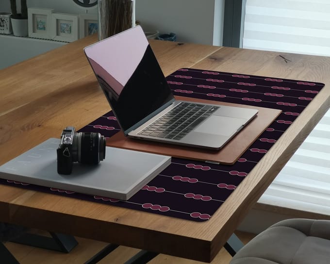 Coloray Bureau Onderlegger - Compositie met cirkels Bureau Pad - 100 cm x 50 cm - Claret Bureau Onderlegger - Bureau Mat - Bureaumat - Onderlegger Bureau - Bureau Onderlegger Groot