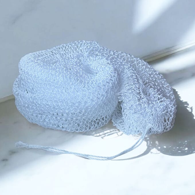 AfricanFabs® Afrikaanse spons / net sponge - traditionele SAPO spons / Ghanese scrub spons - Wit