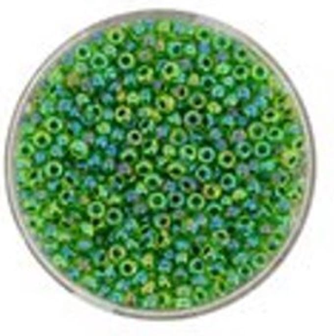 9660-974 Jap. Miyukirocailles - 2,2mm - rainbow light green - 12 gram