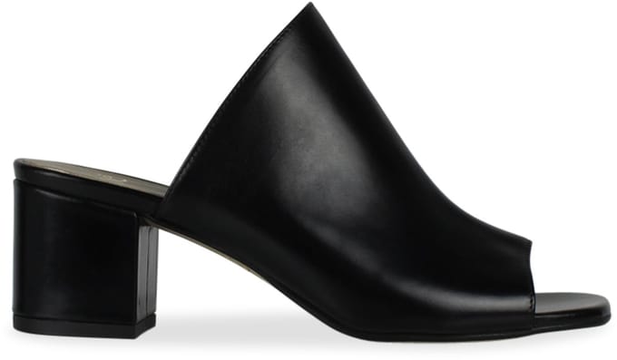 Noë Shoes Nipia Slip-on Black
