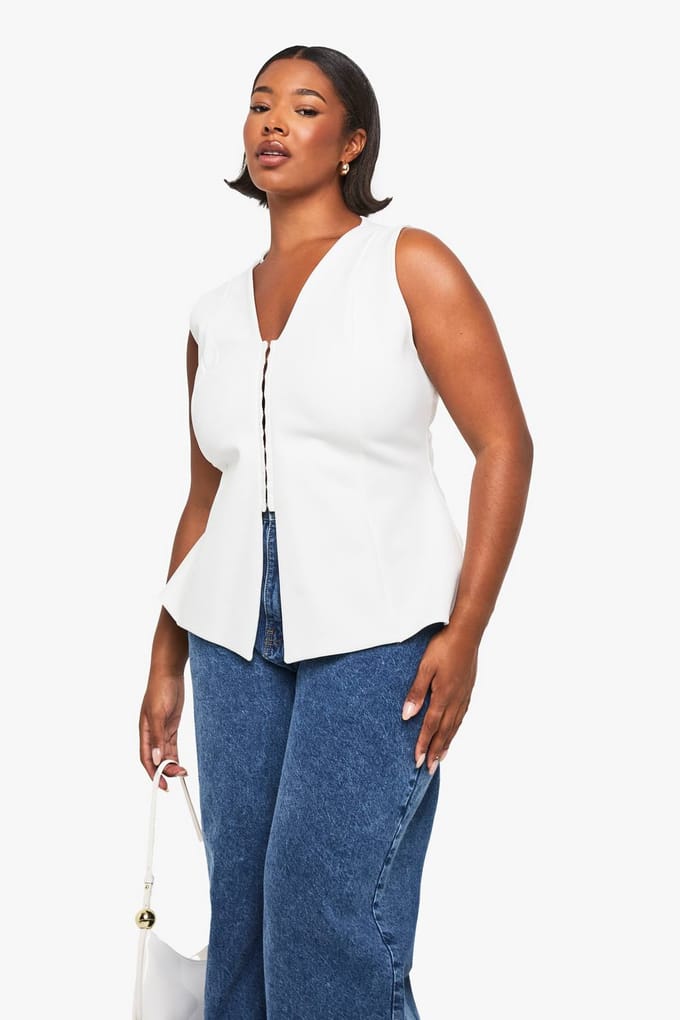 boohoo Dames Plus Haak-en-Oog Getailleerde Weste | White | Maat: 28