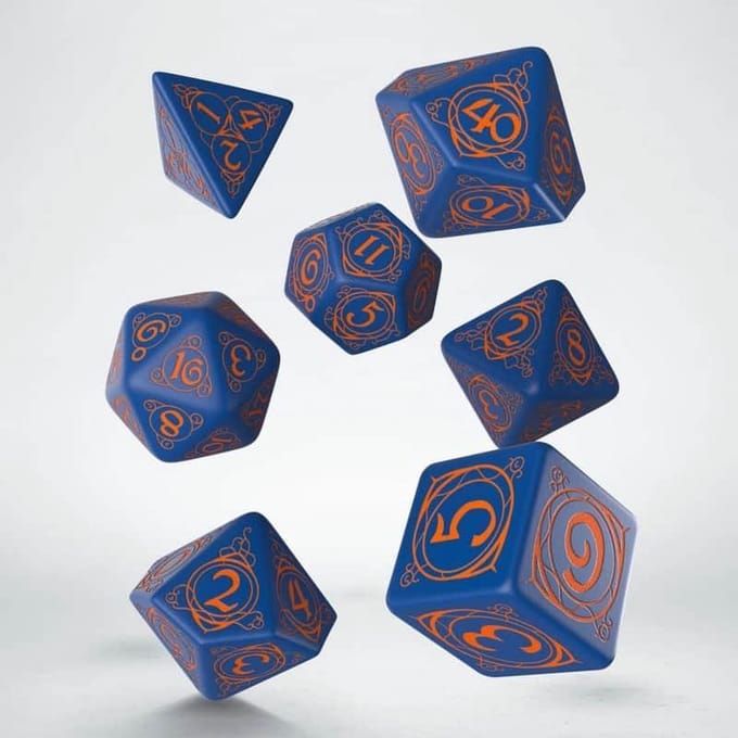 Q-Workshop Tovenaar - Donkerblauw & Oranje dobbelstenen set (7)