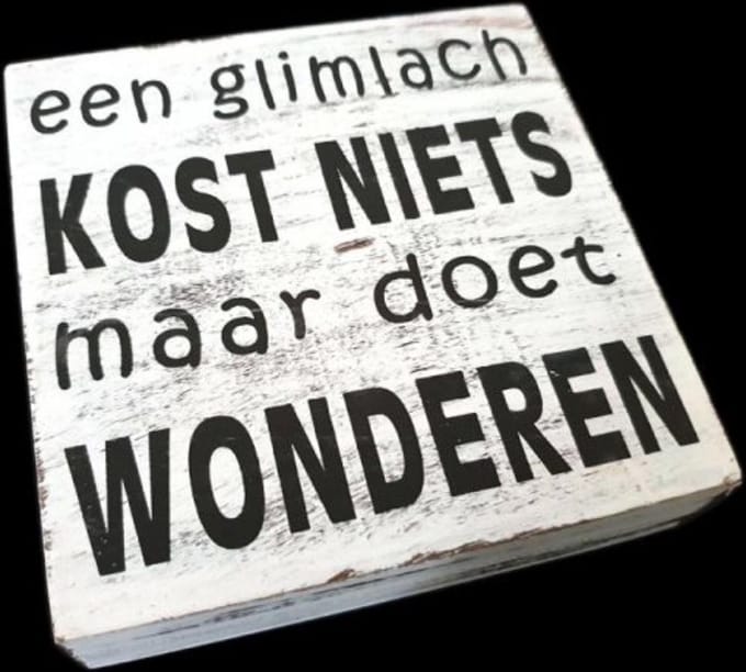 Tekstblok 15 x 15 cm -Een glimlach kost niets - Antique White