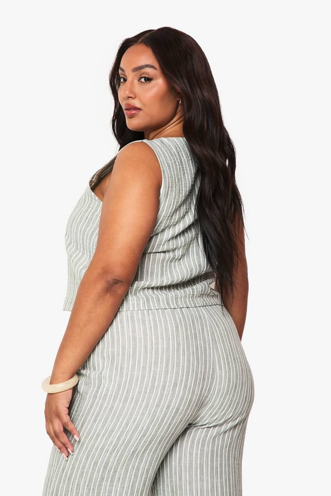 boohoo Dames PLUS mouwloze top met losse pasvorm | Verstandig | Maat: 54