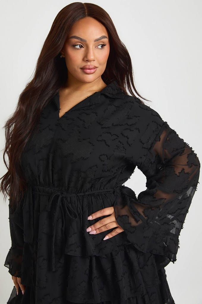 boohoo Dames Plus Burnout Chiffon Ruches Skater Jurk | Zwart | Maat: 52