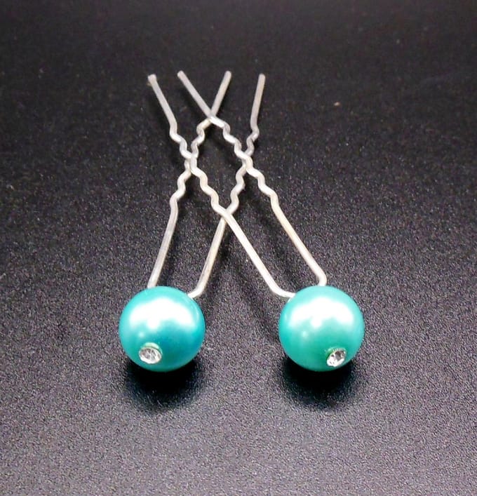 Haarpinnen parel blauw met steentje