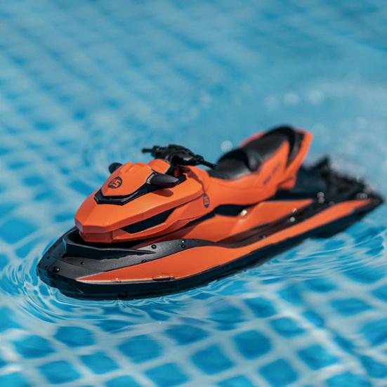 Boot met afstandsbediening Waterdichte elektronische boot met lage weerstand en hoge snelheid oranje
