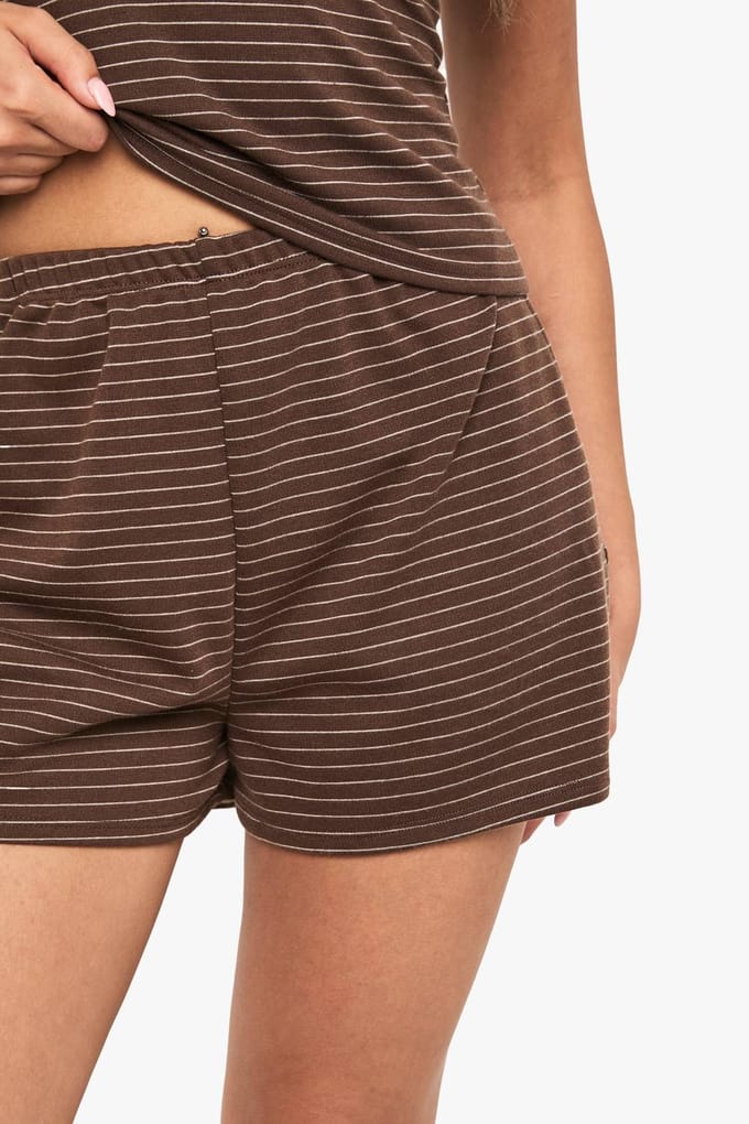 boohoo Dames Stripe Elastische Tailleband Shorts | Chocoladebruin | Maat: 34