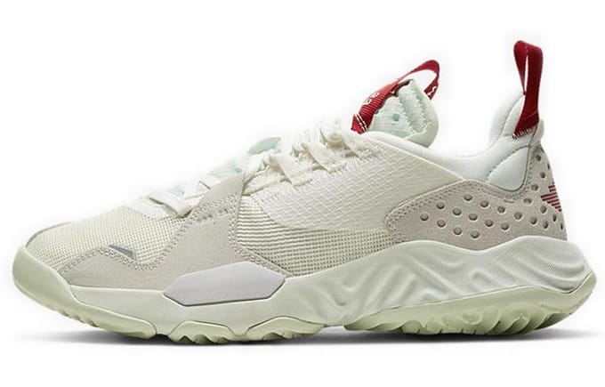 Jordan Delta SP Sail Red (aux femmes) 38.5 gray