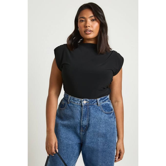 boohoo Dames Plus Schoudervulling Mouwloze Bodysuit | Black | Maat: 26