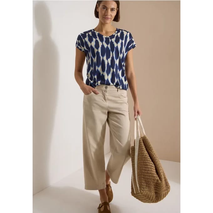 Shirt met V-hals en kanten detail