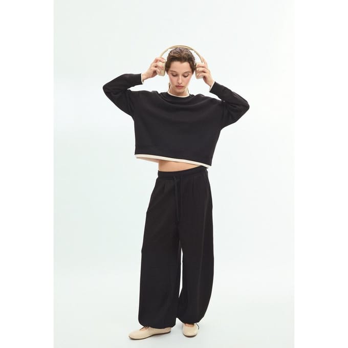 Stradivarius Soft touch sweater met contrasterende ronde hals  Zwart S