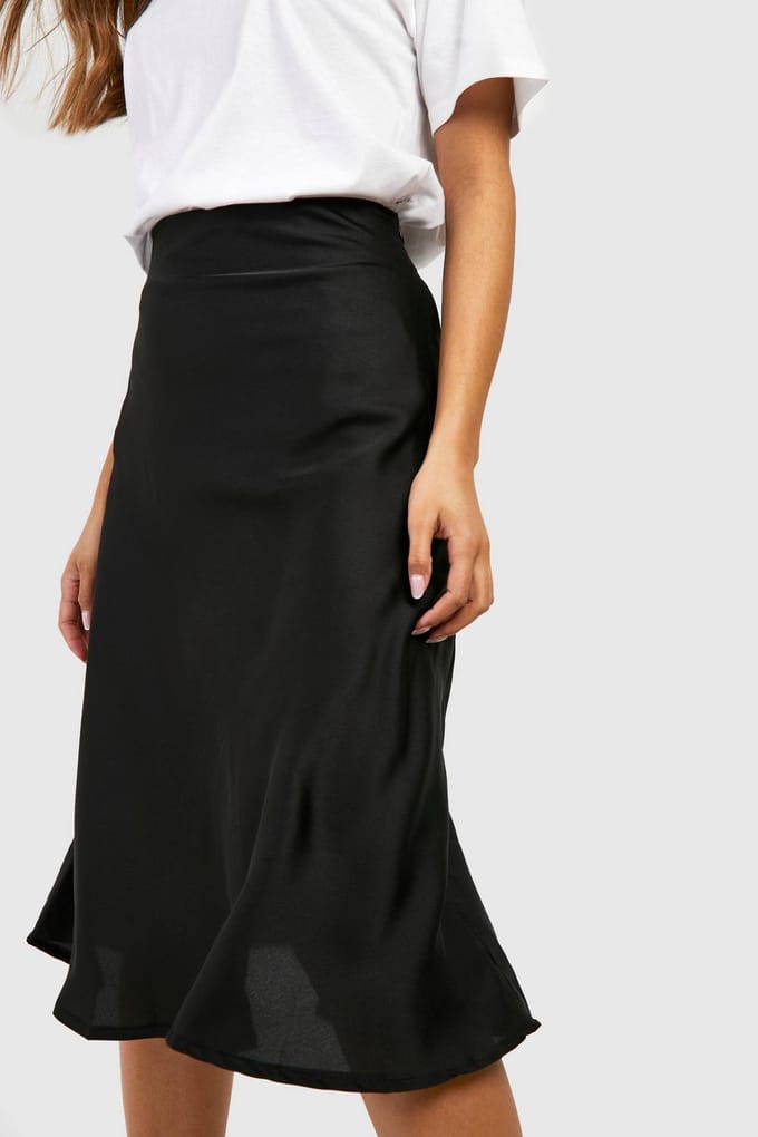boohoo Dames Satijn Bias Midi Slip Rok | Zwart | Maat: 44