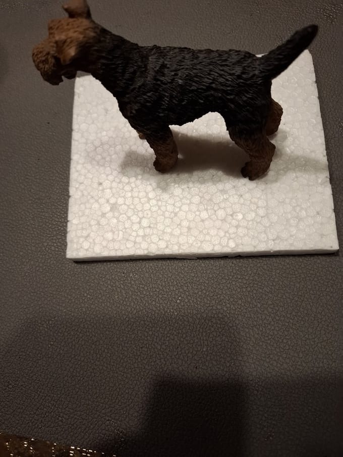 decoratief beeld airdale terrier