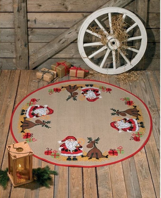 Borduurpakket kerstkleed kerstman met eland Permin 45-0210