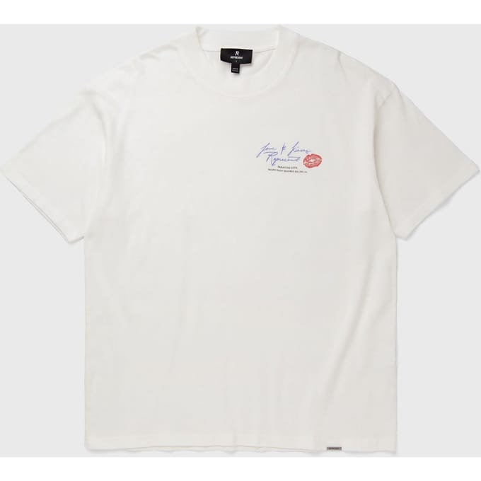 LOVE AND KISSES TSHIRT