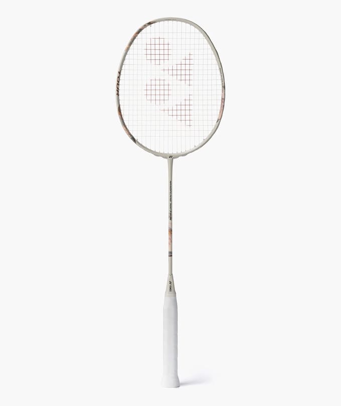 Yonex Nanoflare 700 Tour Limited Edition badmintonracket - licht bruin