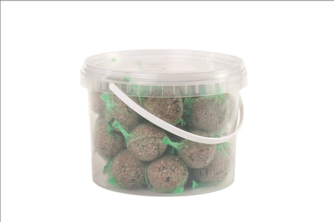 Mezenbollen Met Net in Emmer 30 stuks