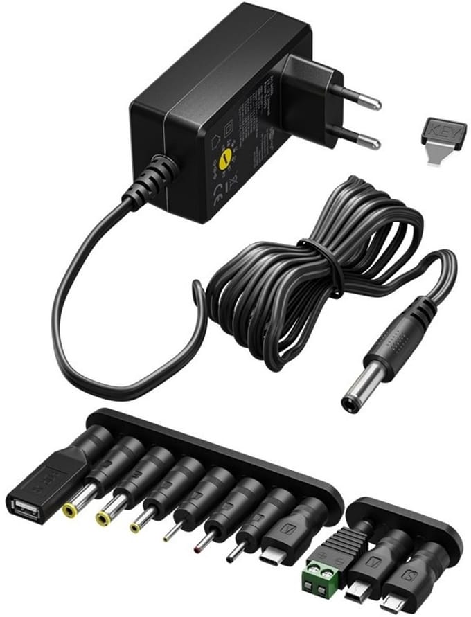 Goobay Universele voeding 5 V - 15 V, max. 36 W / 2,4 A), Brown Box with Label