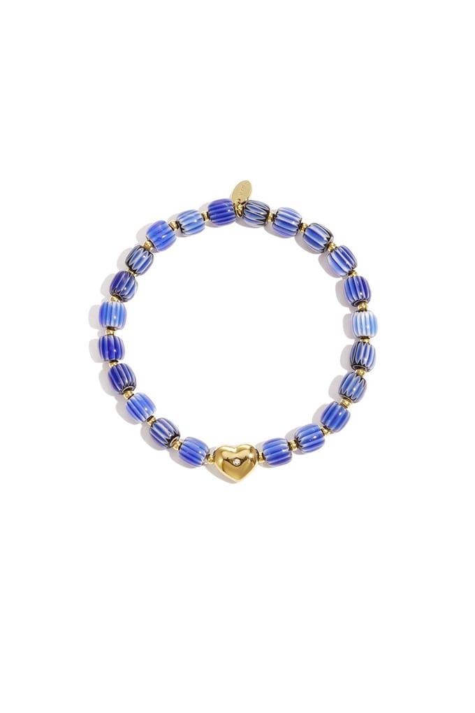 Armband van kralen met hartvormig centerpiece
