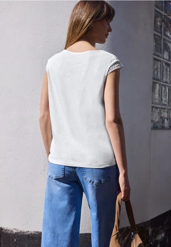 Shirt met ronde hals en gehaakte mouwen