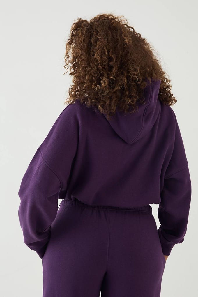 Dames DSGN Studio Sport Training Club Toggle Zoom Trechter Hals Hoodie | Blackcurrant | Maat: Medium