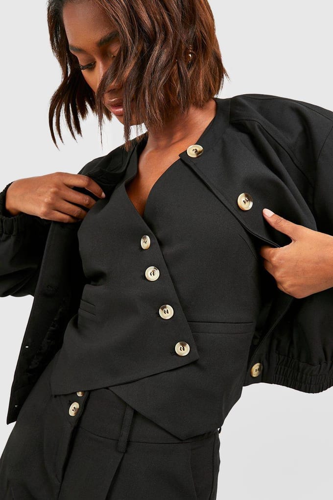 boohoo Dames Mock Horn Asymmetric Tailored Waistcoat | Black | Maat: 10