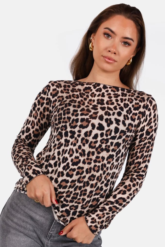Getdrezzed Top - Maat: S - Transparante boothals top met cashmere leopard