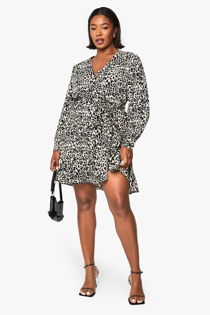 boohoo Dames Plus Leopard Wrap Ruffle Skater Jurk | Maat: 20